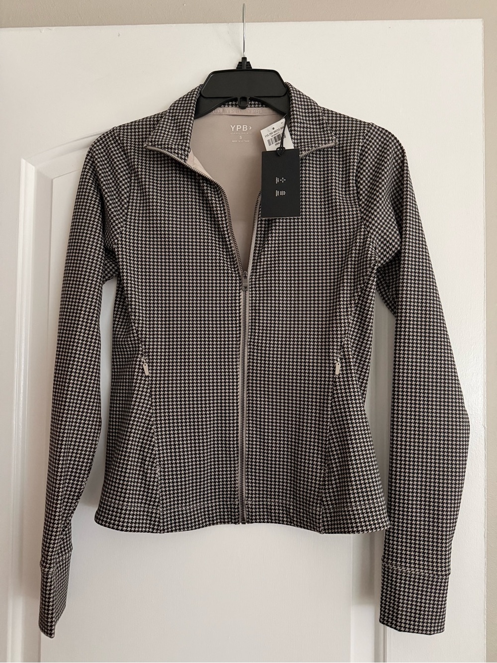 aerie Black and White Houndstooth Zip-Up Jacket